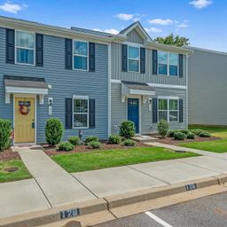 126 Fernside Court