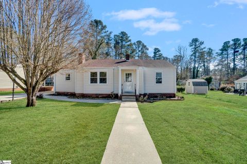 207 Elm Street