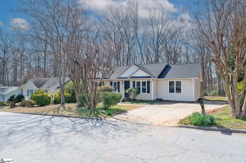 Homes in Dunwoody Oaks, Simpsonville