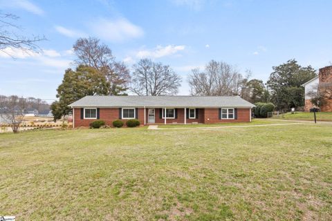 411 Pelzer Highway active home in Wyatt Acres, Easley, SC