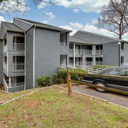 805 Northlake Drive
