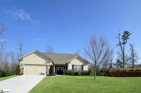 672 Diamond Ridge Way active home in Sapphire Pointe, Duncan, SC