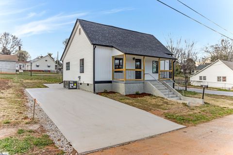 10 Adger Street