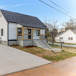10 Adger Street