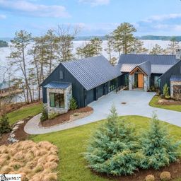 125 Waterfern Court