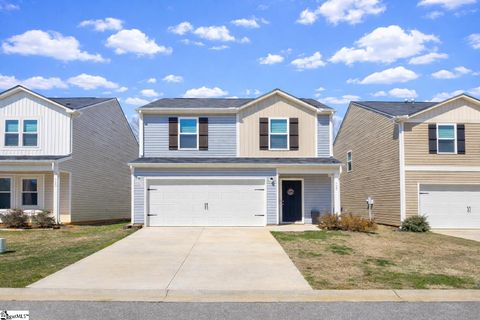 727 Wayfinder Run pending home in Cresswind, Inman, SC
