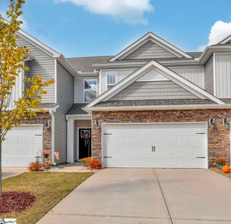 325 Cub Court active home in Fern Hollow, Greenville, SC