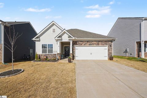 216 Emerald Creek Avenue active home in Brookside Farms, Greer, SC