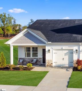 105 Timberfalls Drive active home in Parkland Villas, Greenville, SC
