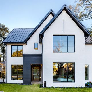 32 Gardenview Avenue