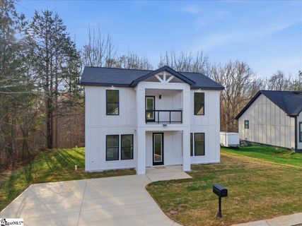 104 Backwater Way active home in River Breeze, Greenville, SC