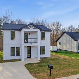 104 Backwater Way