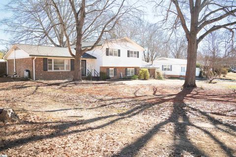 Homes in Drexel Terrace, Taylors