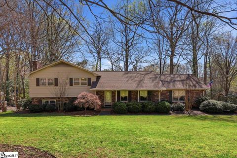 276 Lake Forest Drive sold home in Lake Forest Hill, Spartanburg, SC