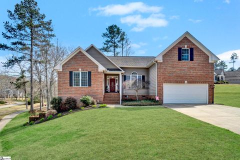 5 Laurelcrest Lane active home in Cherokee Valley, Travelers Rest, SC