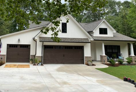 Homes in Palmetto Farms, Pelzer