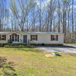 109 Lakeside Drive