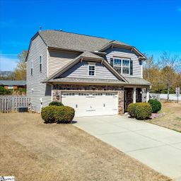 100 Romsey Circle