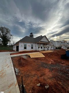 608 Timber Grove Drive active home in Braxton Ridge, Simpsonville, SC