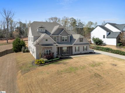 112 Ivy Woods Court