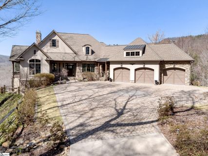 7 Halfnoon Trail active home in Cliffs Valley, Travelers Rest, SC