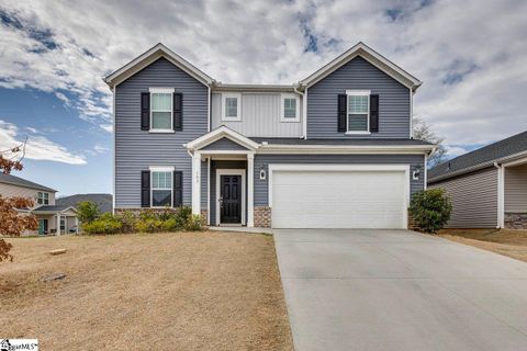 103 Pewter Circle active home in Highland Chase, Simpsonville, SC