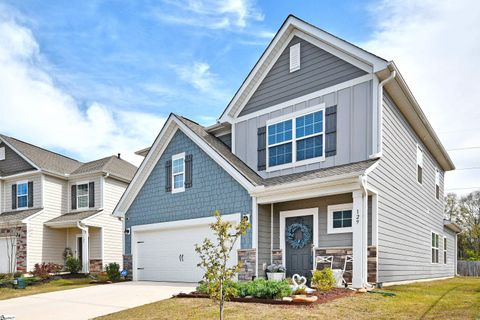 129 Fennec Drive sold home in Fox Tail Cottages, Fountain Inn, SC
