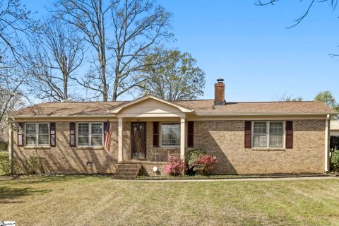 305 Vine Hill Road pending home in Pine Forest, Greenville, SC