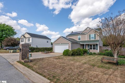 Homes in Fountainbrook, Fountain Inn