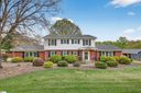 330 Lowndes Drive sold home in Spartanburg, SC