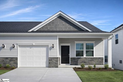 103 Timber Falls Drive active home in Parkland Villas, Greenville, SC