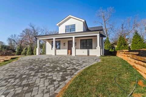 130 Market Bay Court active home in South Main Place, Simpsonville, SC
