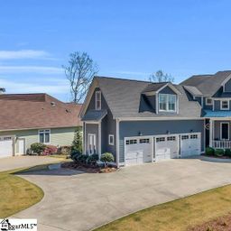 320 Commonwealth Drive
