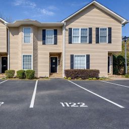1122 E Lee Road