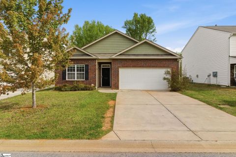 516 Craftsman Lane pending home in Traditions, Boiling Springs, SC