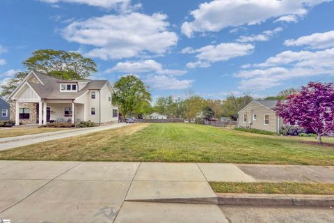 6 High Hill Street pending home in Augusta Road Hills, Greenville, SC
