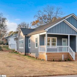 54 3Rd Avenue