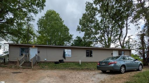 802 A/B Kings Court