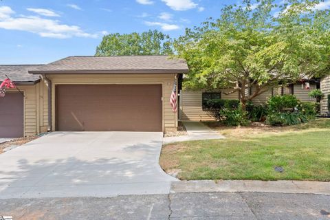 325 Skylark Circle pending home in Sugar Creek Villas, Greer, SC