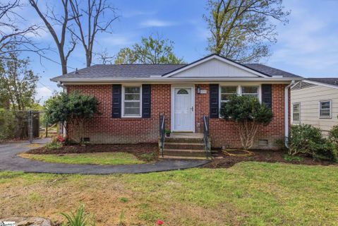7 Picadilly Street sold home in Mayfair Estates, Taylors, SC