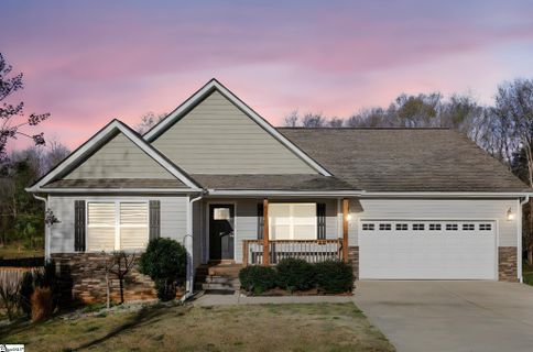748 Baldwin Orchard Drive sold home in Manzanares, Inman, SC