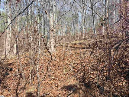 167 Julie Way active home in Keowee Mountain Lake Estates, Pickens, SC