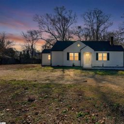 11 Willow Springs Drive