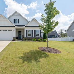 105 Comanche Trail