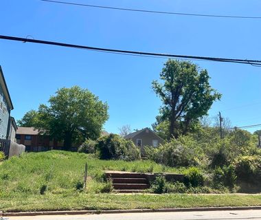 217 S Calhoun Street active home in Downtown, Greenville, SC