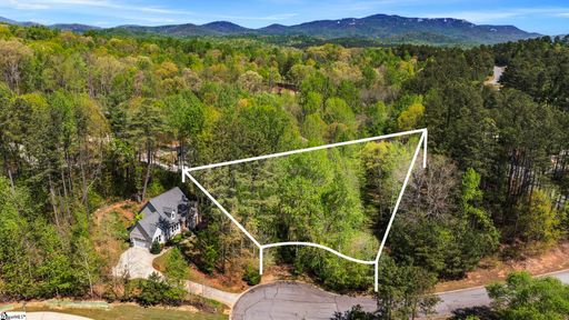 8 Silkvine Court active home in Valley View, Travelers Rest, SC