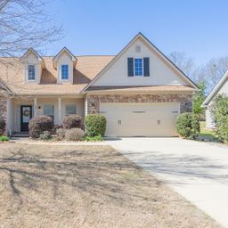 1001 Drakes Crossing