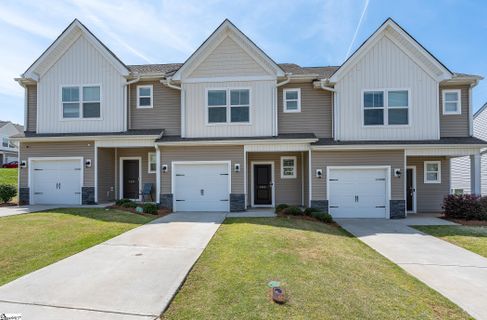 131 Clingstone Trail active home in Peachtree Park, Duncan, SC