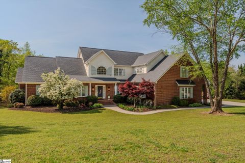 301 Rivercrest Drive pending home in Woodlands, Taylors, SC