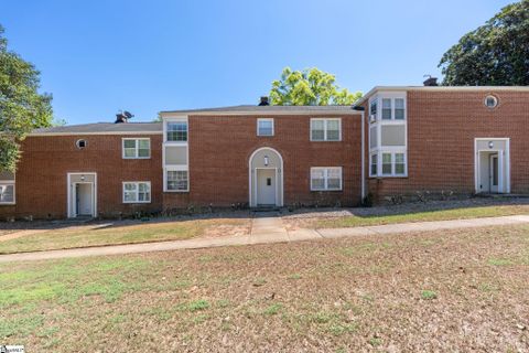 Homes in Lewis Village, Greenville